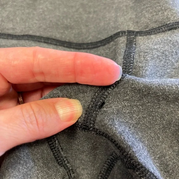 Lululemon high rise cotton WU calf logo Sz 6 - Picture 5 of 6